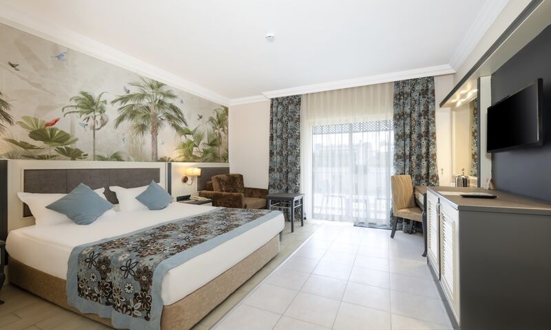 Crystal Paraiso Verde Resort