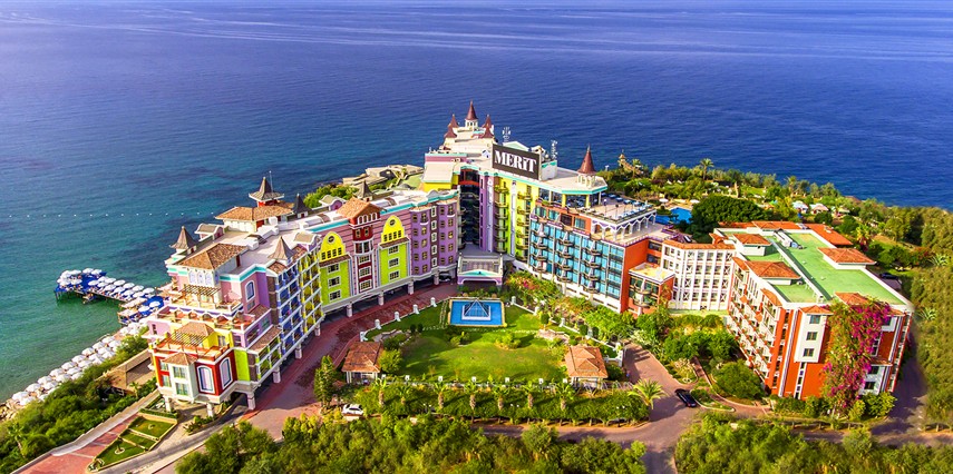 Merit Crystal Cove Hotel & Casino