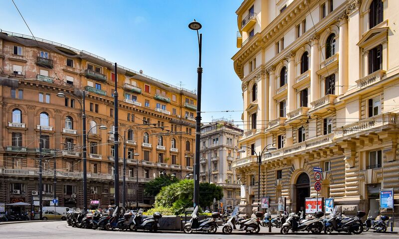 BÜYÜK İTALYA & YUNANİSTAN